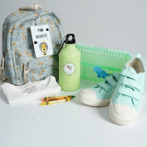 Etiquetas pegadas en cosas para el Back to School